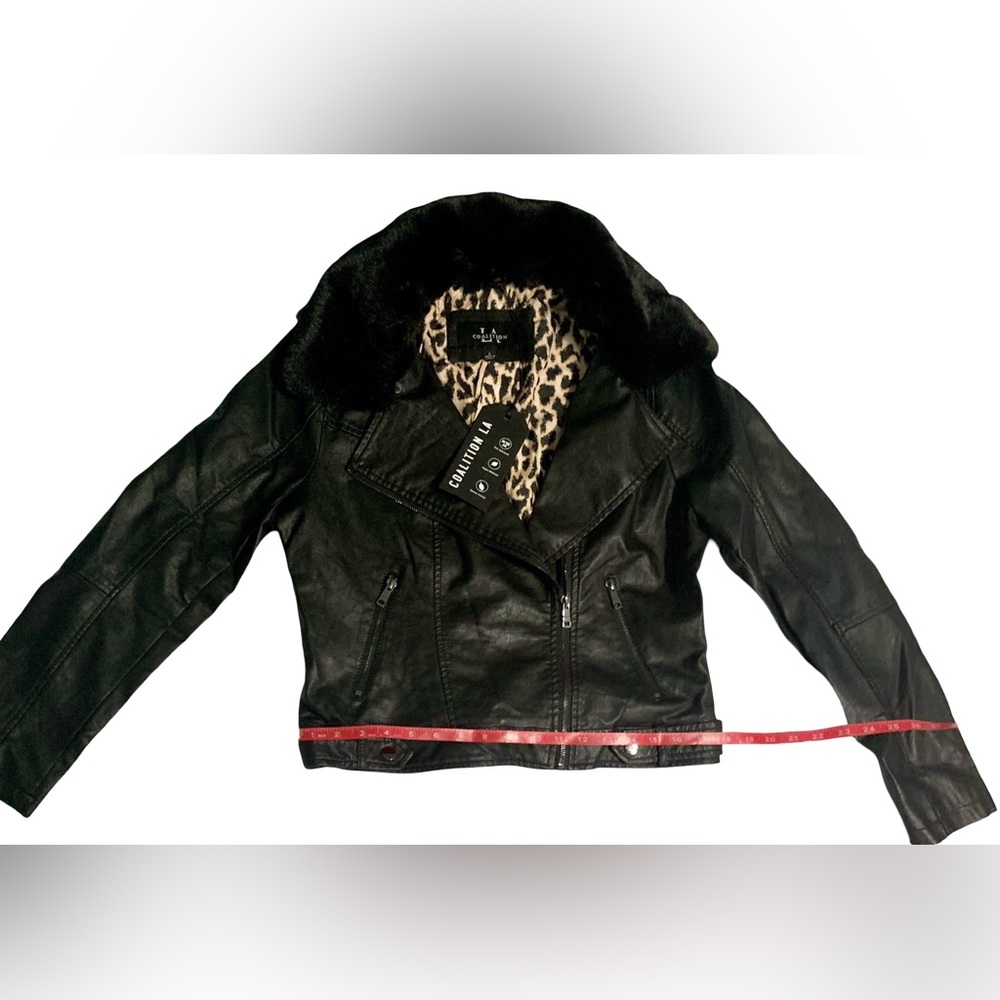 NWT_ Women's Leather Jacket __NWT - Picture 12 of 15